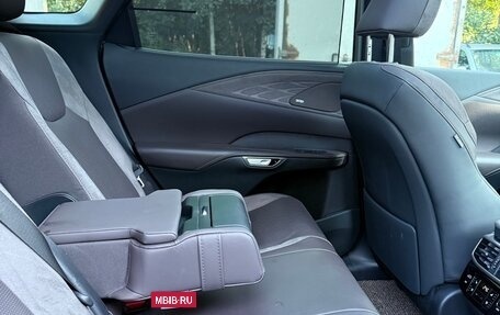 Lexus RX IV рестайлинг, 2023 год, 8 790 000 рублей, 16 фотография