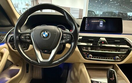BMW 5 серия, 2018 год, 3 300 000 рублей, 12 фотография