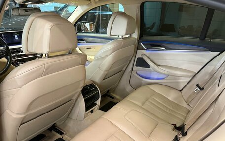 BMW 5 серия, 2018 год, 3 300 000 рублей, 22 фотография