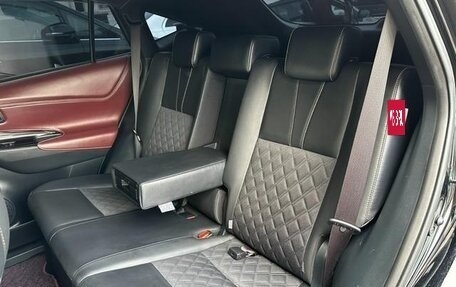 Toyota Harrier, 2020 год, 2 230 000 рублей, 32 фотография