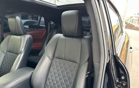 Toyota Harrier, 2020 год, 2 230 000 рублей, 38 фотография