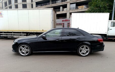 Mercedes-Benz E-Класс, 2013 год, 999 000 рублей, 3 фотография