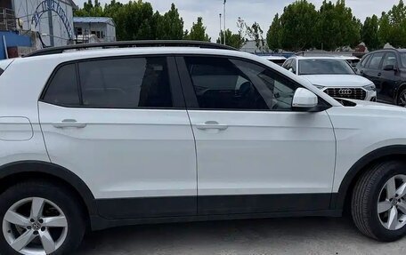 Volkswagen T-Cross I, 2022 год, 1 600 012 рублей, 11 фотография