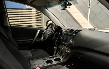 Toyota Highlander III, 2013 год, 1 740 000 рублей, 6 фотография
