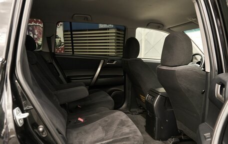 Toyota Highlander III, 2013 год, 1 740 000 рублей, 7 фотография