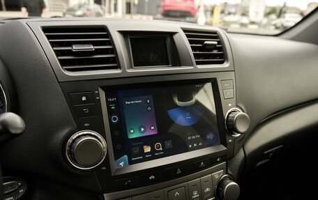 Toyota Highlander III, 2013 год, 1 740 000 рублей, 9 фотография