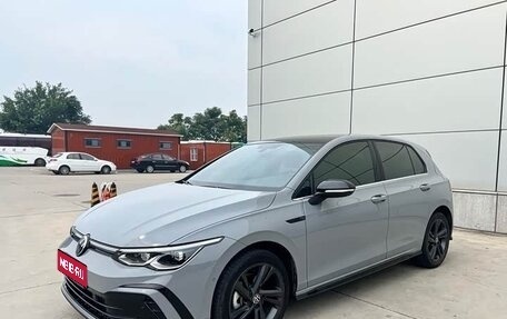 Volkswagen Golf VIII, 2023 год, 2 110 000 рублей, 1 фотография
