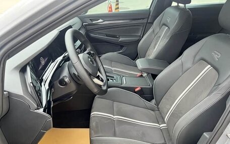 Volkswagen Golf VIII, 2023 год, 2 110 000 рублей, 11 фотография