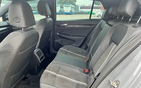 Volkswagen Golf VIII, 2023 год, 2 110 000 рублей, 13 фотография