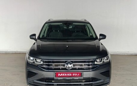 Volkswagen Tiguan II, 2021 год, 3 000 000 рублей, 2 фотография