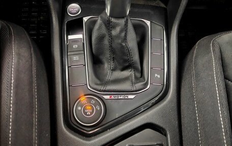 Volkswagen Tiguan II, 2021 год, 3 000 000 рублей, 16 фотография