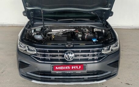 Volkswagen Tiguan II, 2021 год, 3 000 000 рублей, 19 фотография