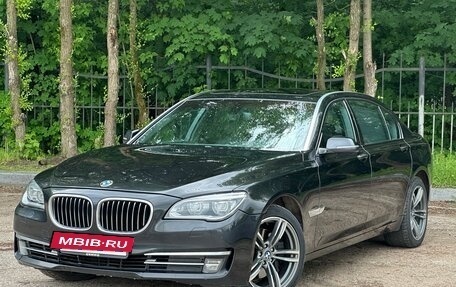 BMW 7 серия, 2013 год, 2 200 000 рублей, 3 фотография