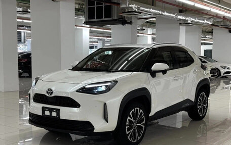 Toyota Yaris Cross, 2023 год, 1 490 000 рублей, 1 фотография