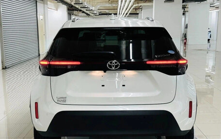 Toyota Yaris Cross, 2023 год, 1 490 000 рублей, 5 фотография