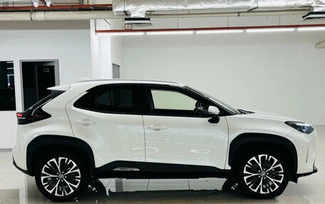 Toyota Yaris Cross, 2023 год, 1 490 000 рублей, 7 фотография
