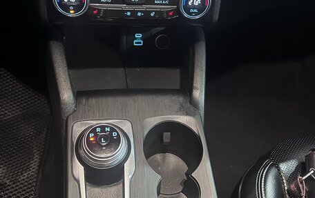 Ford Escape, 2021 год, 2 200 000 рублей, 15 фотография