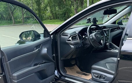 Toyota Camry, 2019 год, 2 400 000 рублей, 9 фотография