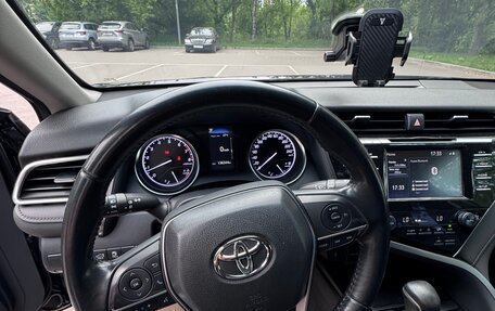 Toyota Camry, 2019 год, 2 400 000 рублей, 8 фотография