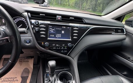 Toyota Camry, 2019 год, 2 400 000 рублей, 12 фотография