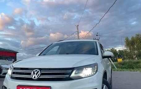 Volkswagen Tiguan I, 2015 год, 1 200 000 рублей, 2 фотография