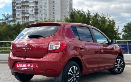 Renault Sandero II рестайлинг, 2020 год, 1 060 000 рублей, 2 фотография