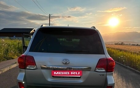 Toyota Land Cruiser 200, 2015 год, 4 500 000 рублей, 6 фотография