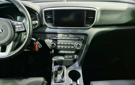 KIA Sportage IV рестайлинг, 2020 год, 2 350 000 рублей, 12 фотография
