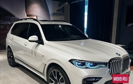 BMW X7, 2021 год, 8 100 000 рублей, 3 фотография