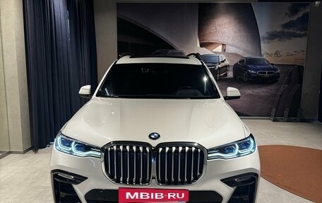BMW X7, 2021 год, 8 100 000 рублей, 2 фотография