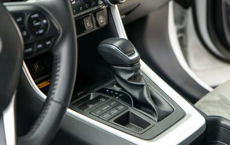 Toyota RAV4, 2025 год, 4 178 000 рублей, 13 фотография