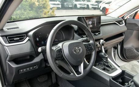 Toyota RAV4, 2025 год, 4 178 000 рублей, 14 фотография