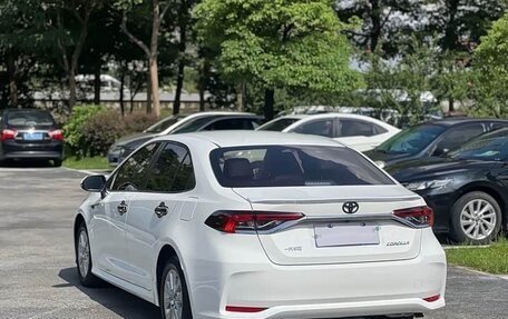 Toyota Corolla, 2022 год, 1 400 000 рублей, 4 фотография