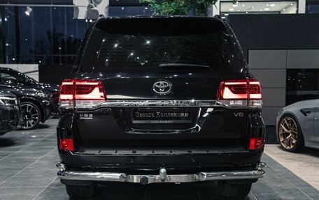 Toyota Land Cruiser 200, 2016 год, 7 490 000 рублей, 6 фотография