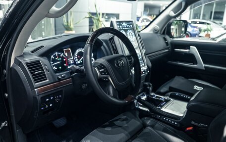 Toyota Land Cruiser 200, 2016 год, 7 490 000 рублей, 12 фотография