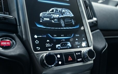 Toyota Land Cruiser 200, 2016 год, 7 490 000 рублей, 15 фотография