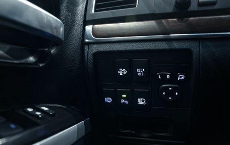 Toyota Land Cruiser 200, 2016 год, 7 490 000 рублей, 25 фотография