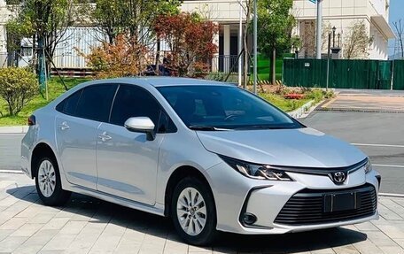 Toyota Corolla, 2022 год, 1 380 000 рублей, 3 фотография