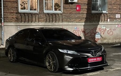 Toyota Camry, 2018 год, 3 800 000 рублей, 1 фотография