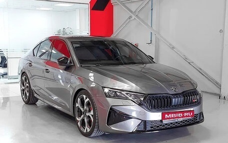 Skoda Octavia RS, 2025 год, 1 фотография