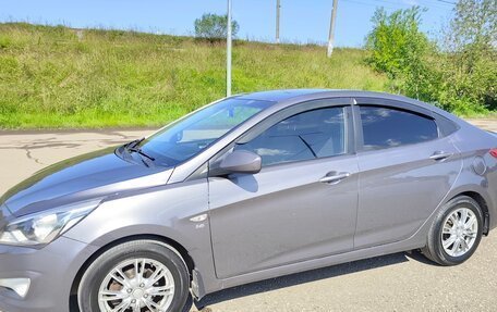 Hyundai Solaris II рестайлинг, 2016 год, 1 050 000 рублей, 3 фотография