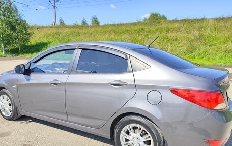 Hyundai Solaris II рестайлинг, 2016 год, 1 050 000 рублей, 4 фотография