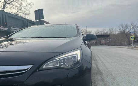 Opel Astra J, 2011 год, 680 000 рублей, 8 фотография