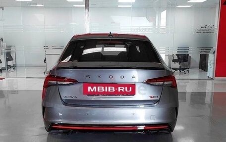 Skoda Octavia RS, 2025 год, 6 фотография