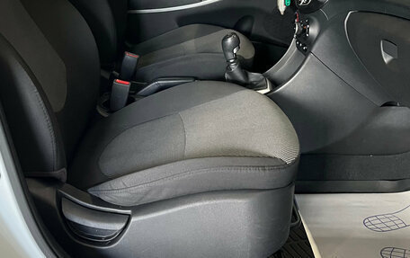 Hyundai Solaris II рестайлинг, 2013 год, 730 000 рублей, 11 фотография
