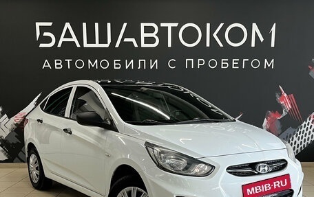 Hyundai Solaris II рестайлинг, 2013 год, 730 000 рублей, 3 фотография