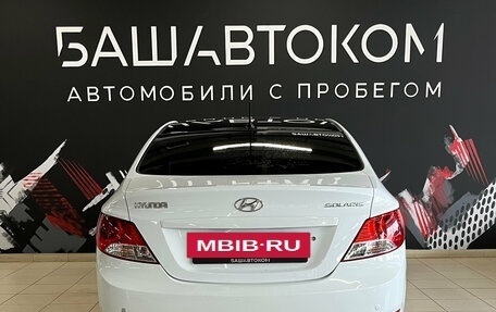 Hyundai Solaris II рестайлинг, 2013 год, 730 000 рублей, 5 фотография