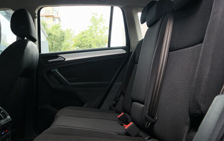 Volkswagen Tiguan II, 2019 год, 2 370 000 рублей, 9 фотография