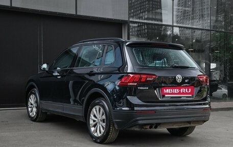 Volkswagen Tiguan II, 2019 год, 2 370 000 рублей, 7 фотография