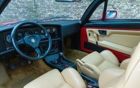 Alfa Romeo SZ, 1991 год, 12 000 000 рублей, 3 фотография